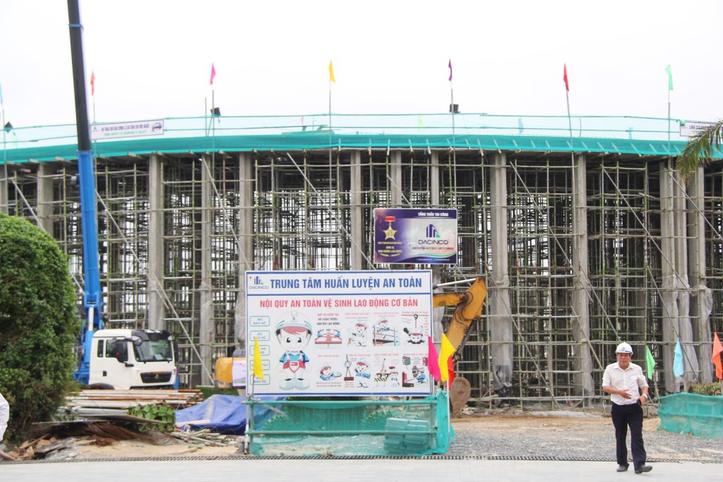 QUANG NGUYỄN CUNG CẤP GẠCH KHÔNG NUNG CHO DỰ ÁN CẢI TẠO CÔNG VIÊN 29/3 2 2 17719274114281627841452